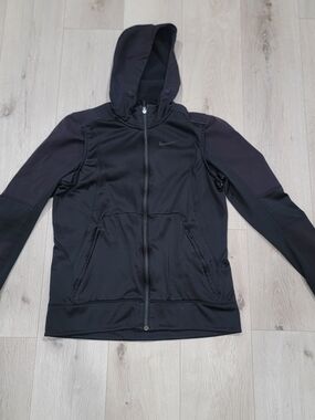 Nike Men's Black Full-Zip Hooded Jacket